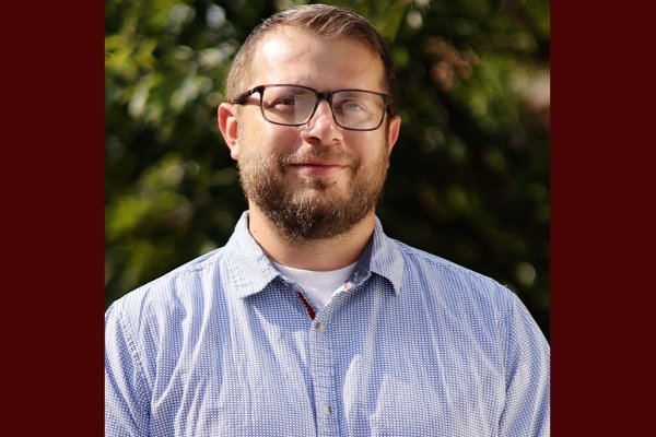 aaron kurschner headshot