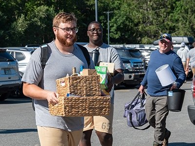 Norwich Civilian Student Arrival with family